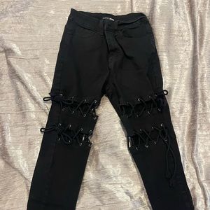 NWOT! Fashion Nova Tie pants